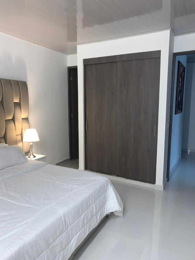 קאלי Ayenda Apartahotel Noche De Luna מראה חיצוני תמונה