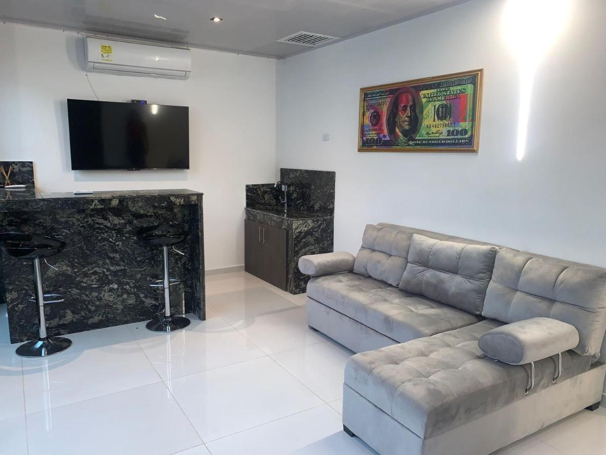 קאלי Ayenda Apartahotel Noche De Luna מראה חיצוני תמונה